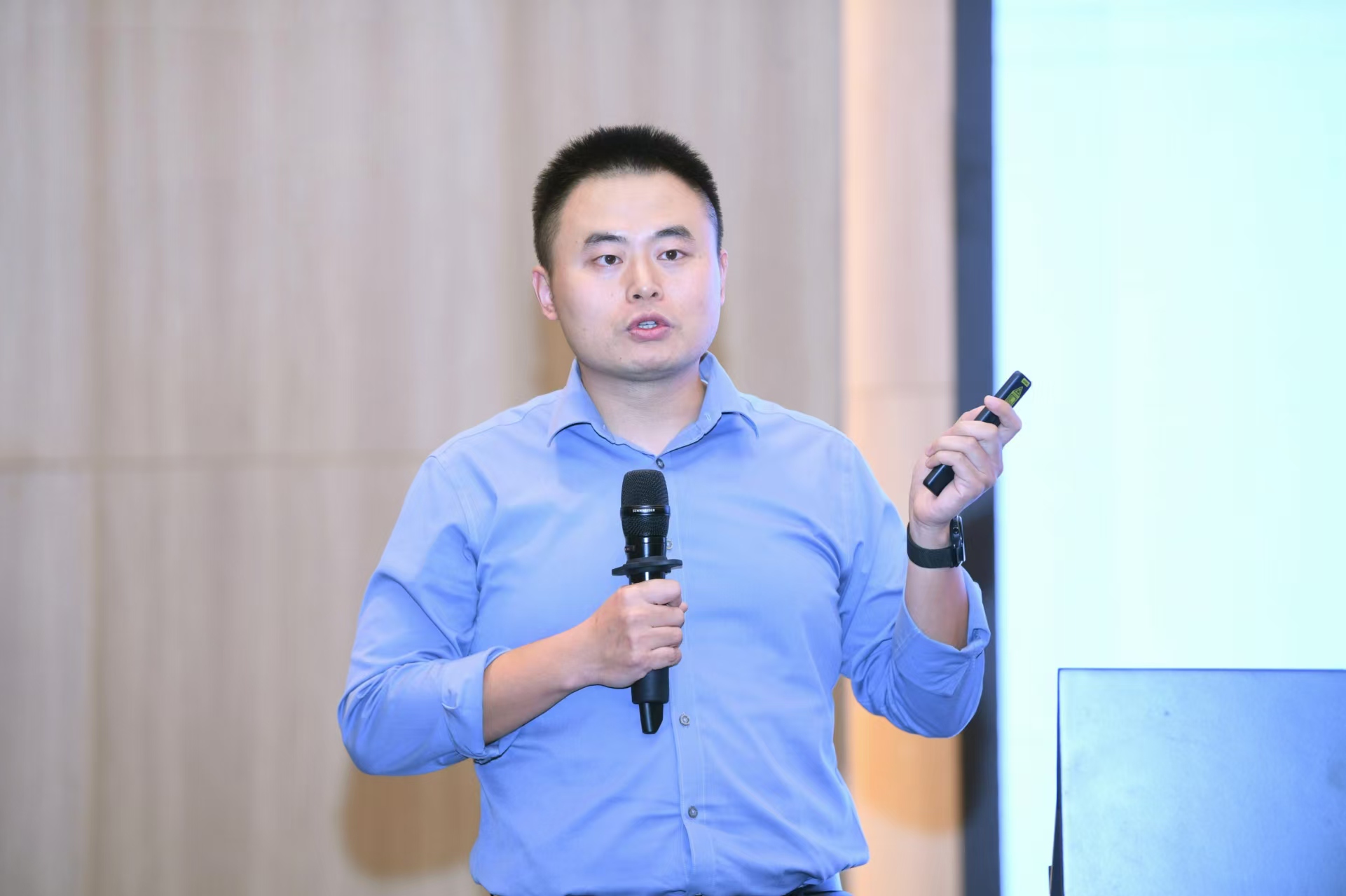 微信图片_20241030142719.jpg